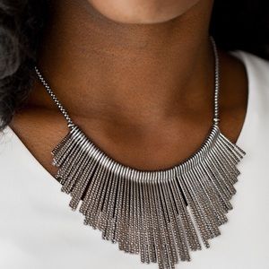 🛍 5/$25 Metallic Mane